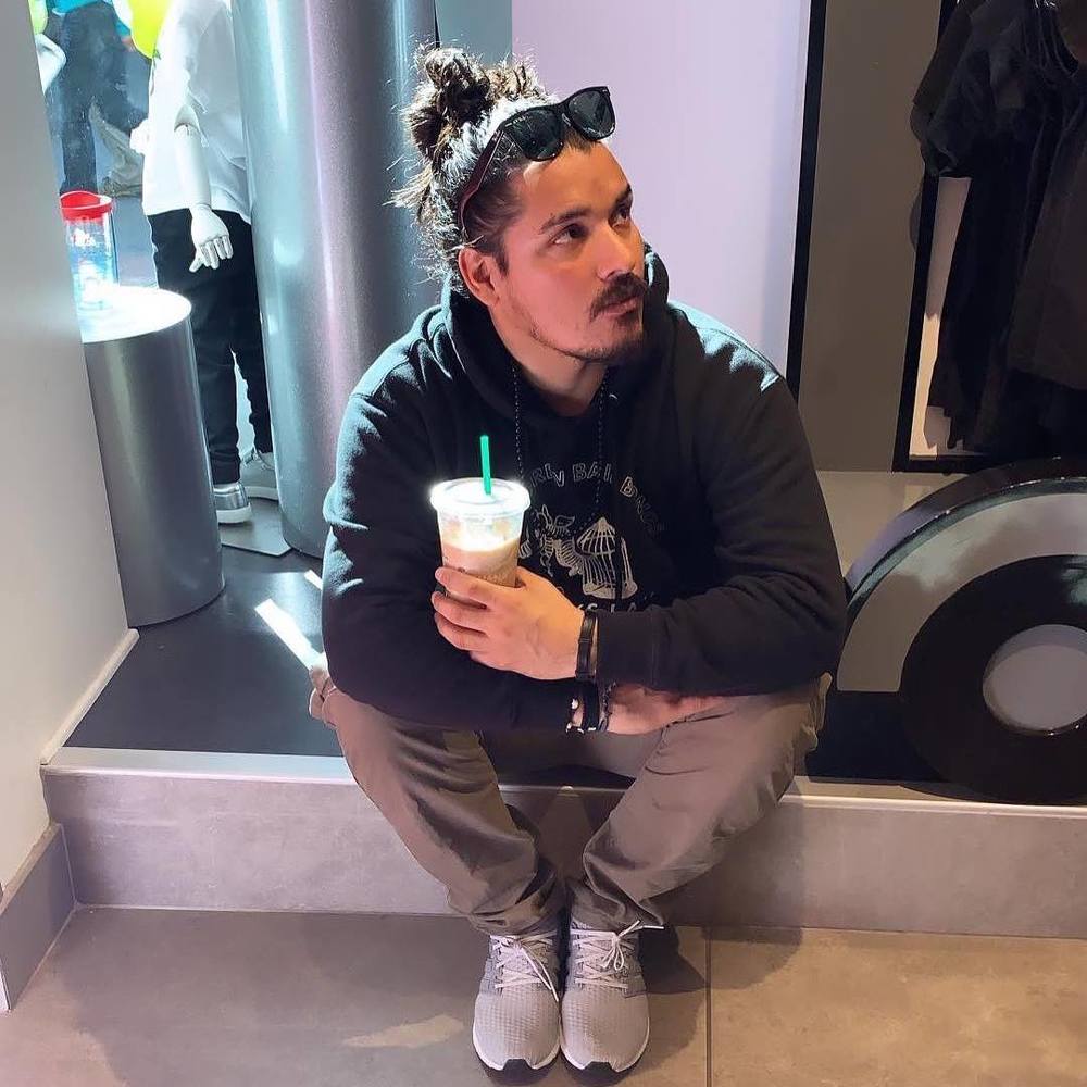 Meet your Posher, Luis